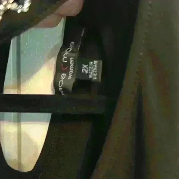 Moa & Moa 2xl black tank - Picture 2 of 4